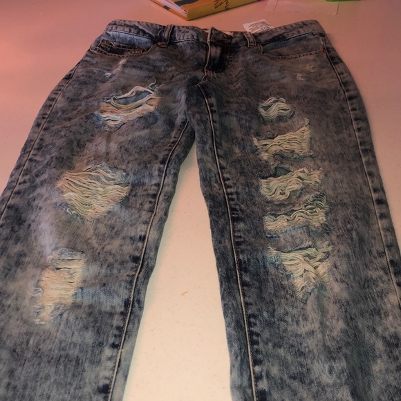 to small - Picture 3 of 4